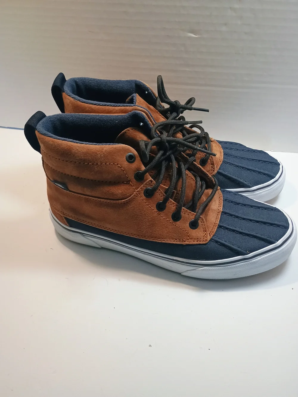 Vans SK8-HI Duck Boot Brown/Navy Mens-8.5 W-10 Scotchguard, Great Cond